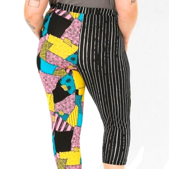 ❤️NWT VINTAGE TORRID DISNEY LEGGING NIGHTMARE BEFORE CHRISTMAS JACK SALLY 4X - Picture 2 of 9